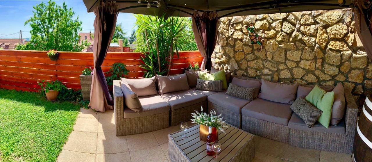 Apartman Janicsár Garden
